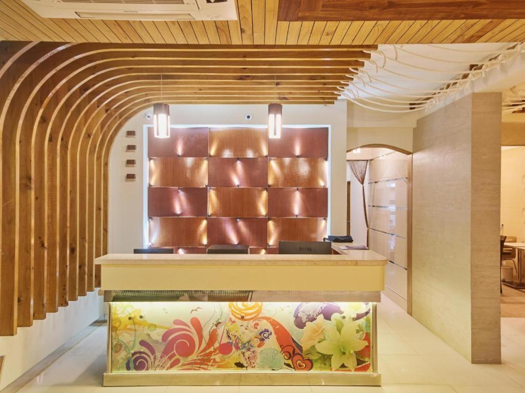 Lonuveli Hotel Hulhumale Kültér fotó