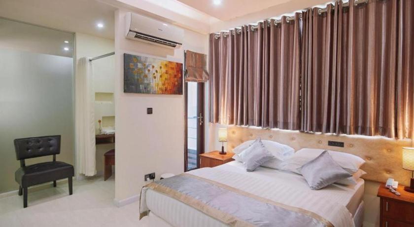 Lonuveli Hotel Hulhumale Kültér fotó